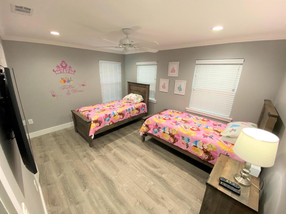 Mickeys Pearl - Phenomenal 7Br With 4 Master Suites Privacy Pool & Hot Tub Gas Bbq - 2 Miles To Disney オーランド エクステリア 写真